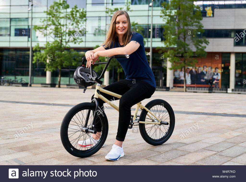 Bmxフリースタイル シャーロットの技 かわいい写真 帽子は買える 元高校音楽教師の知恵袋